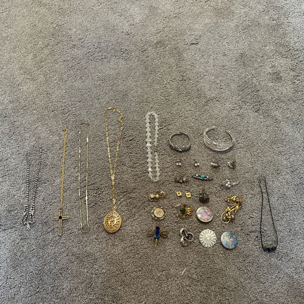 Large Pack!!! Vintage Costume Jewelry